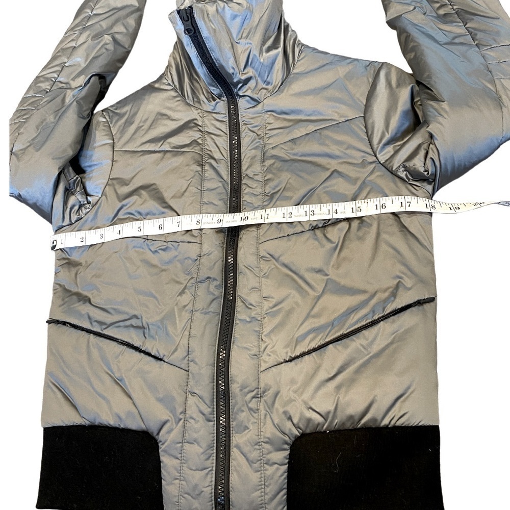 blanc noir Silver Puffer Jacket with Black Trim - Picture 8 of 15
